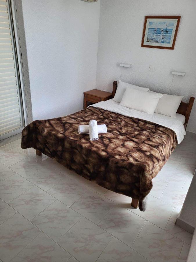 Mertonas Studios Karpathos Buitenkant foto